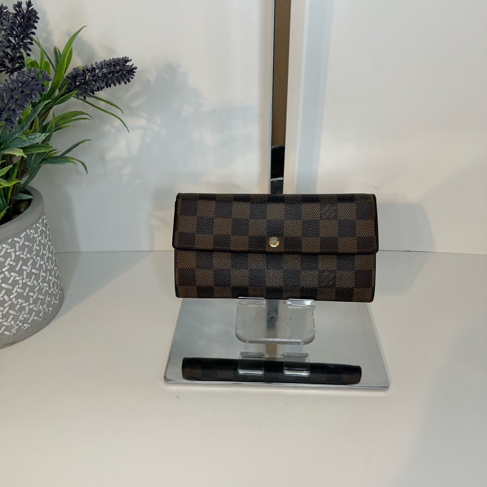 Louis Vuitton Damier Portefeuille Sara Long Wallet